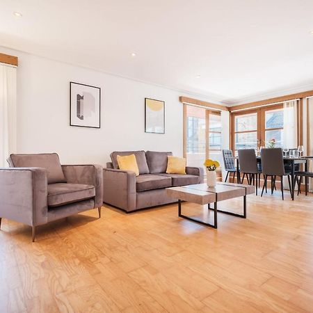 2Br Penthouse With Terrace - Heart Of Holborn - Cityapartmentstay لندن المظهر الخارجي الصورة