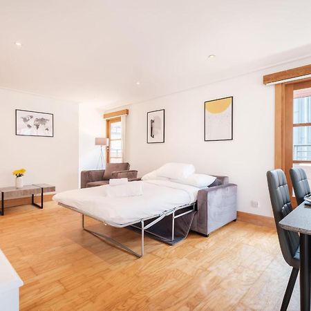 2Br Penthouse With Terrace - Heart Of Holborn - Cityapartmentstay لندن المظهر الخارجي الصورة