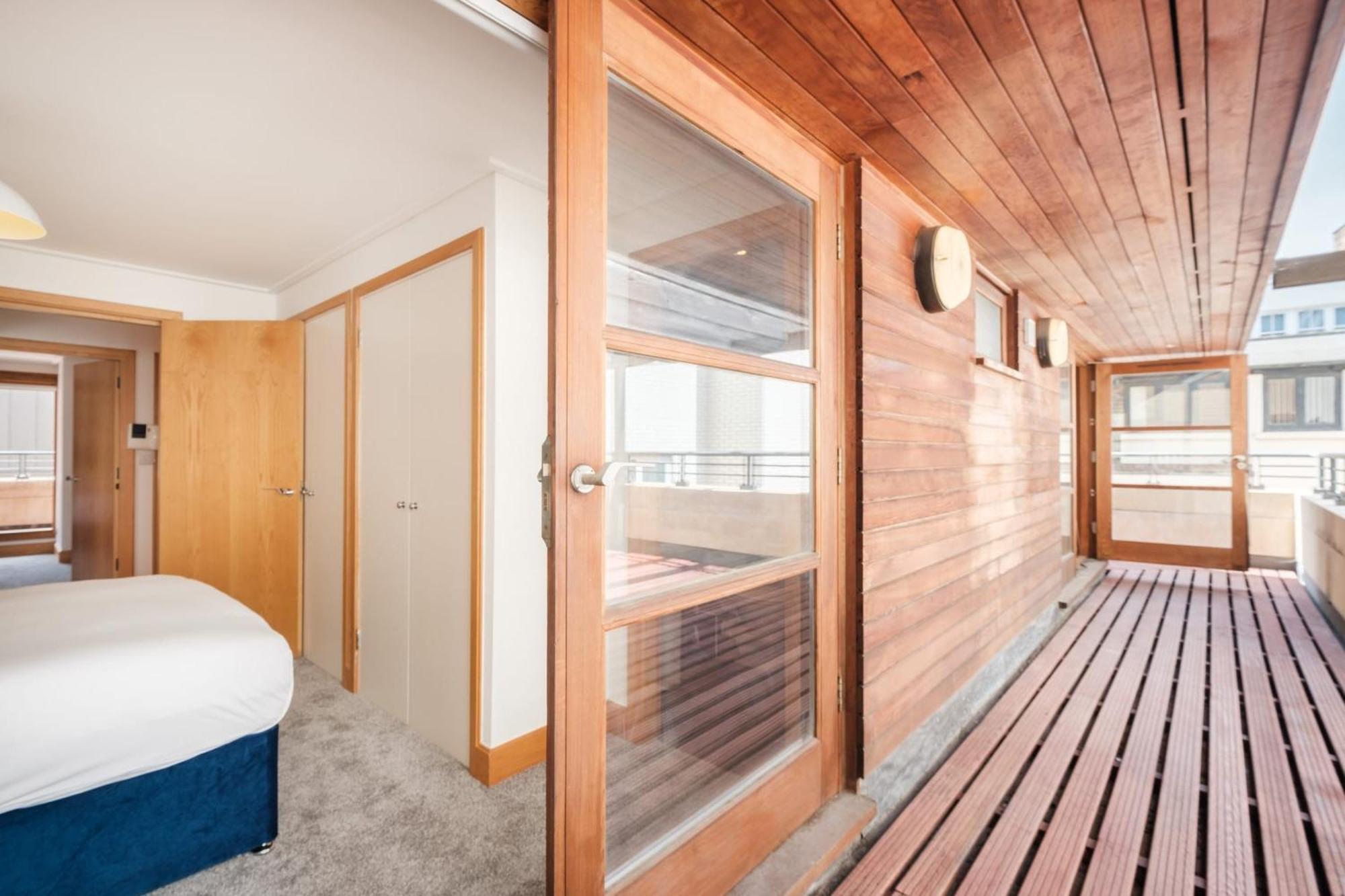 2Br Penthouse With Terrace - Heart Of Holborn - Cityapartmentstay لندن المظهر الخارجي الصورة