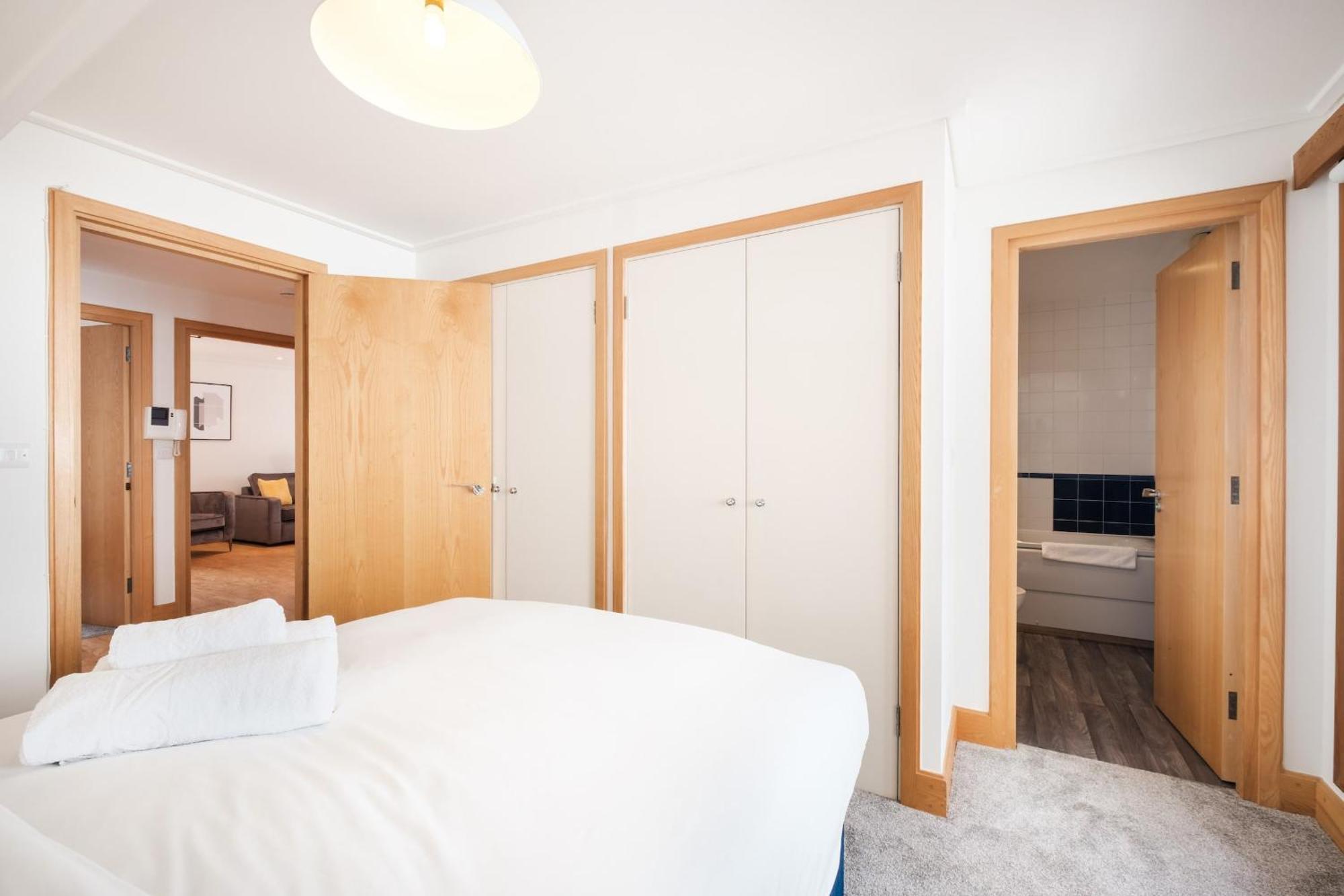 2Br Penthouse With Terrace - Heart Of Holborn - Cityapartmentstay لندن المظهر الخارجي الصورة