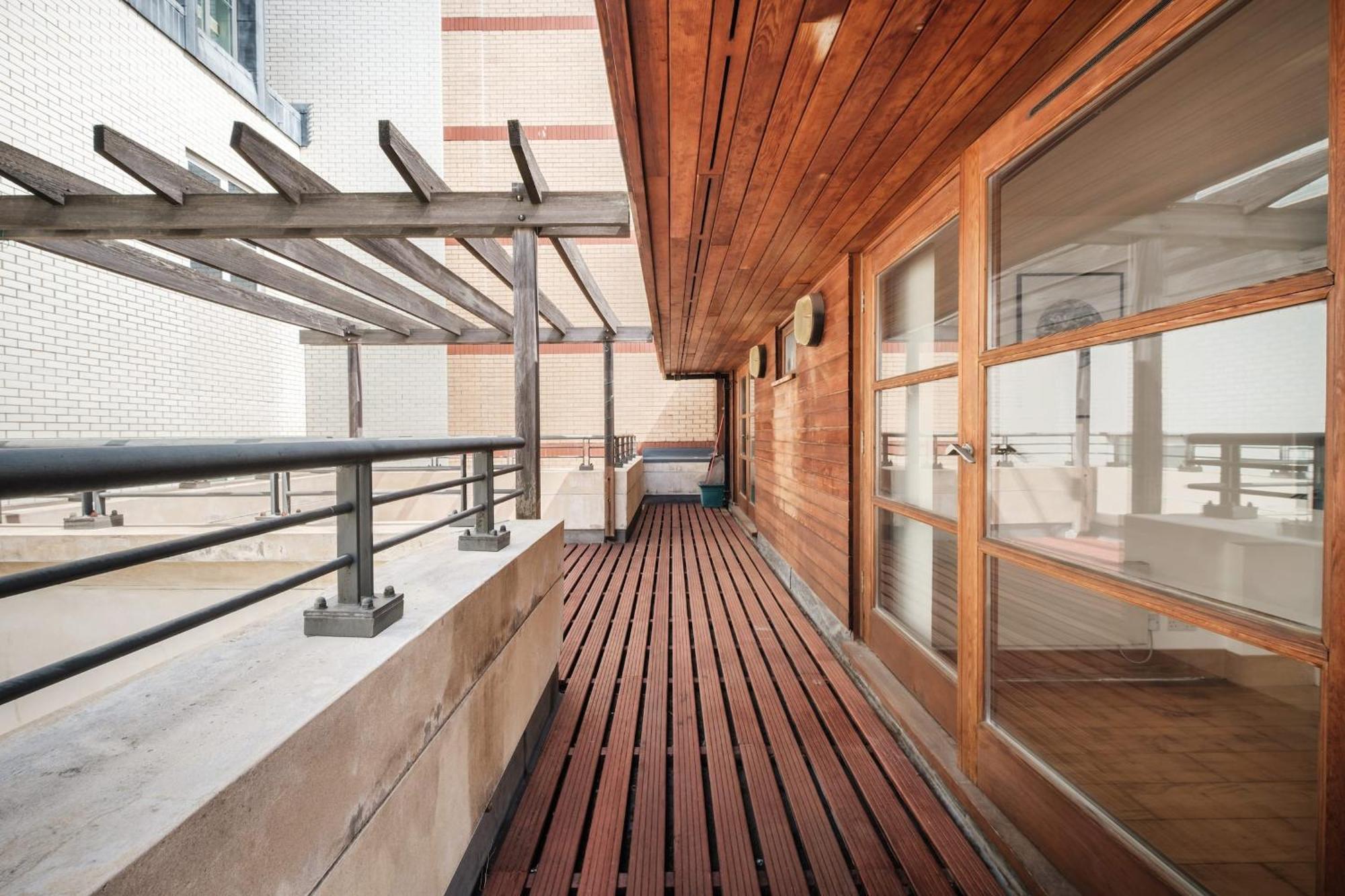 2Br Penthouse With Terrace - Heart Of Holborn - Cityapartmentstay لندن المظهر الخارجي الصورة